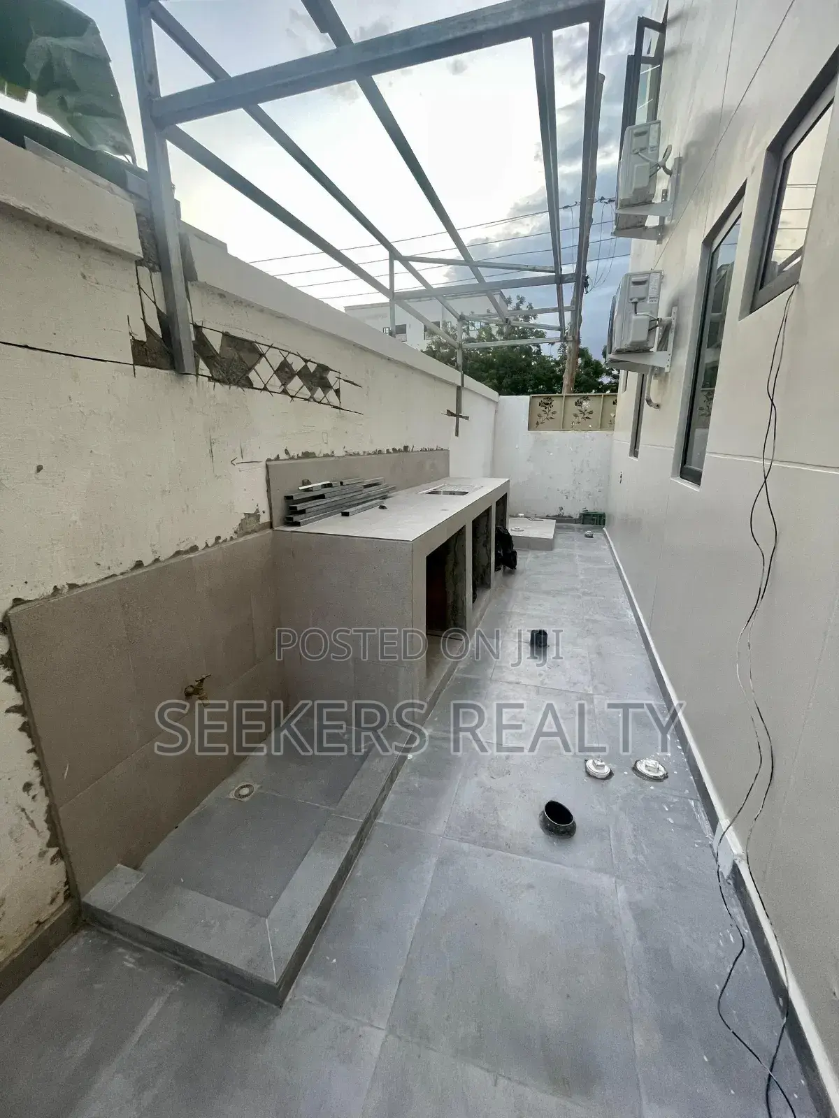 5bdrm House in Seekers Realty, Accra Metropolitan for sale
