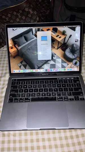 Laptop Apple MacBook Pro 2020 8GB Intel Core i5 SSHD+SSD 256GB