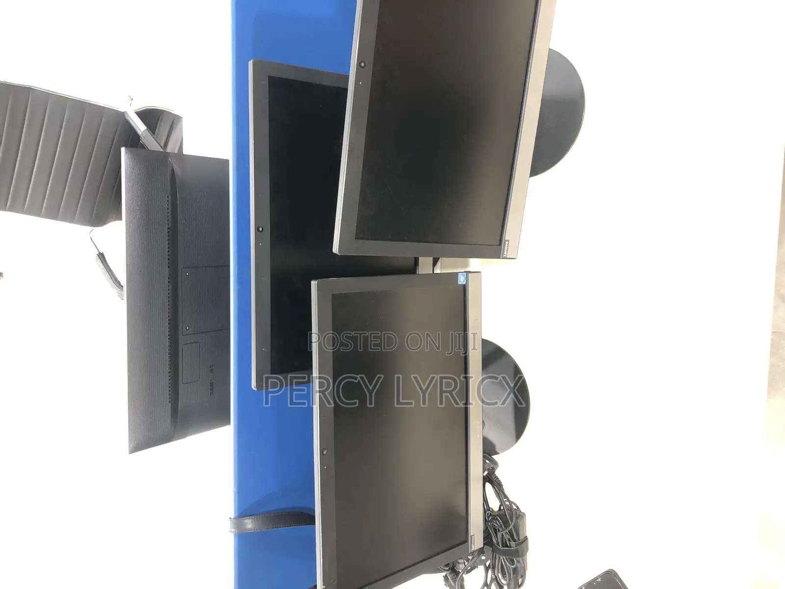 Desktop Computer Lenovo V130 AIO 8GB Intel Celeron SSD 500GB