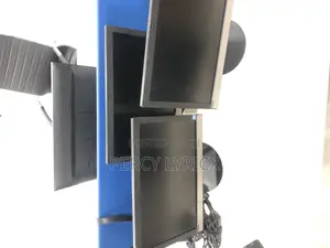 Desktop Computer Lenovo V130 AIO 8GB Intel Celeron SSD 500GB