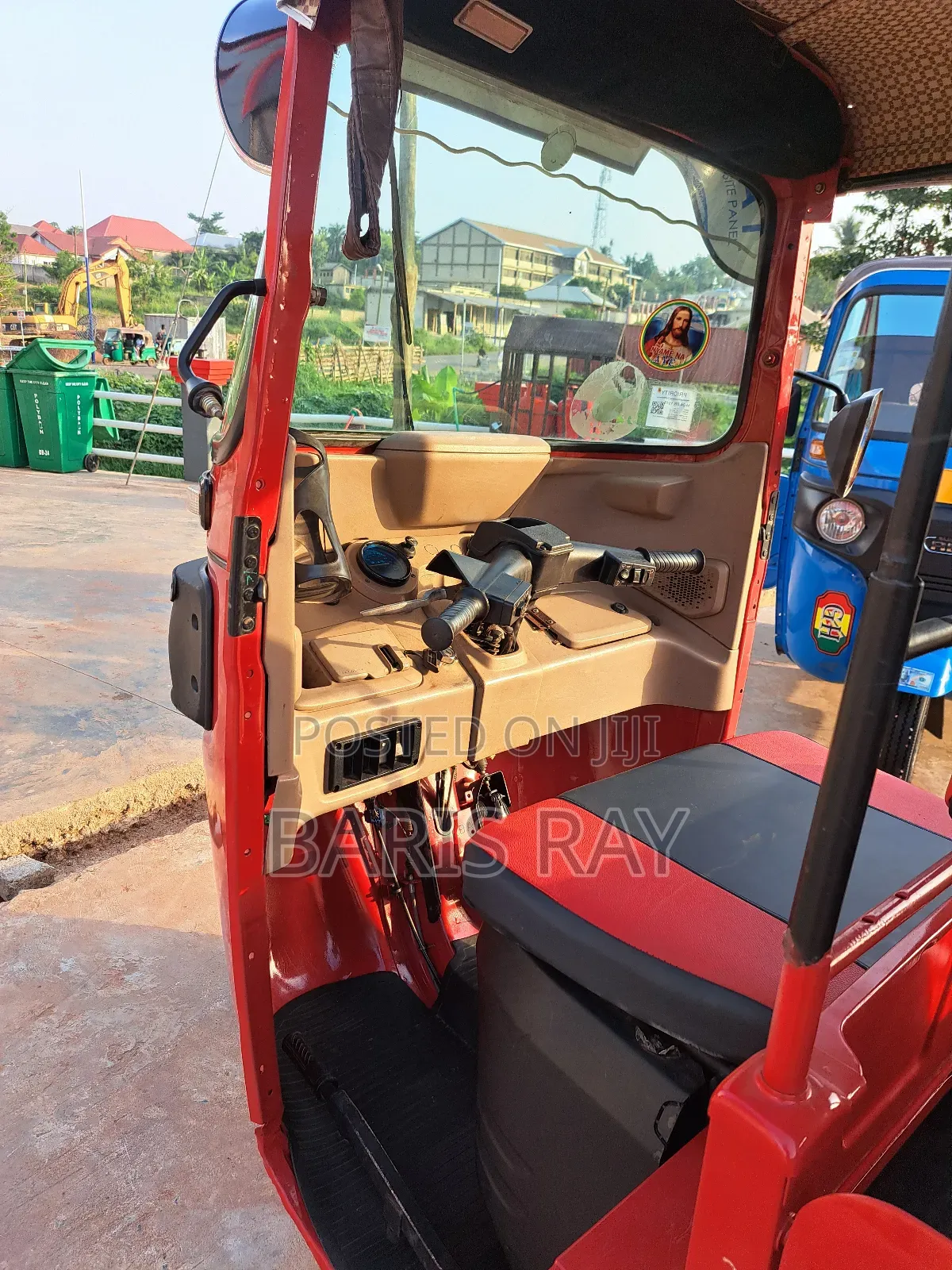 Bajaj RE 2024 Red