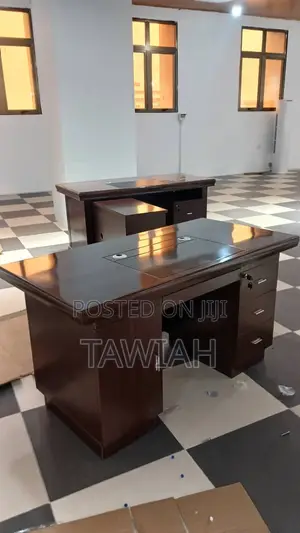 1.4 Mm Office Desk