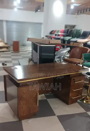 1.4 Mm Office Desk