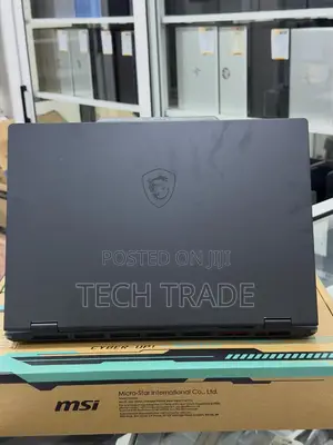 New Laptop MSI Cyborg 15 32GB Intel Core 7 SSD 1T