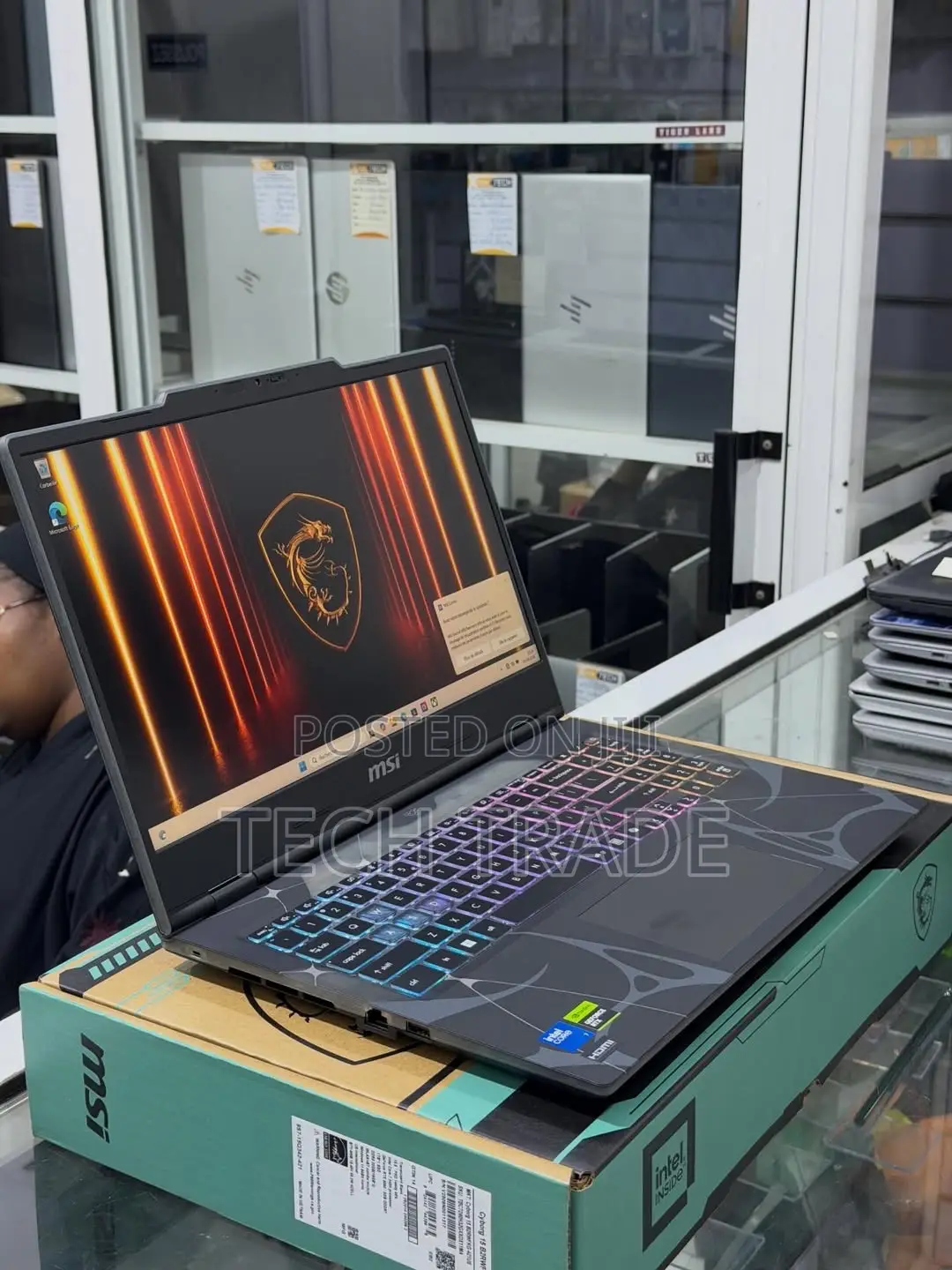 New Laptop MSI Cyborg 15 32GB Intel Core 7 SSD 1T