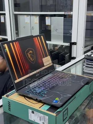 New Laptop MSI Cyborg 15 32GB Intel Core 7 SSD 1T