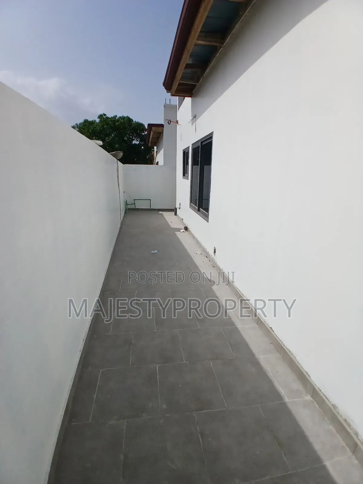 3bdrm House in Manet for sale