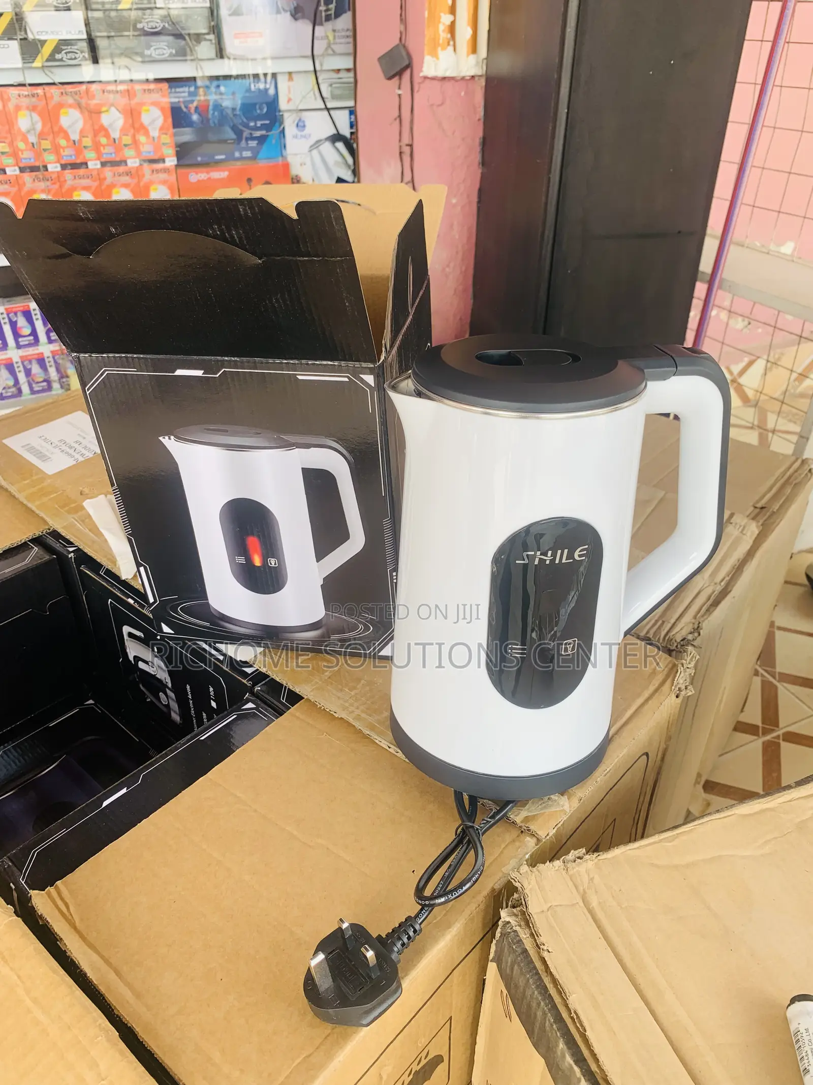 Brand New Kettle in Box