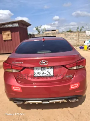 Hyundai Elantra 2015 Red
