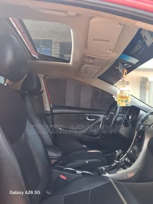 Hyundai Elantra 2015 Red