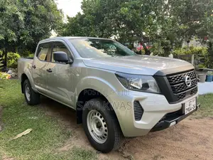 New Nissan Navara 2024 Gray