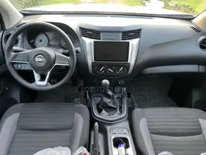 New Nissan Navara 2024 Gray