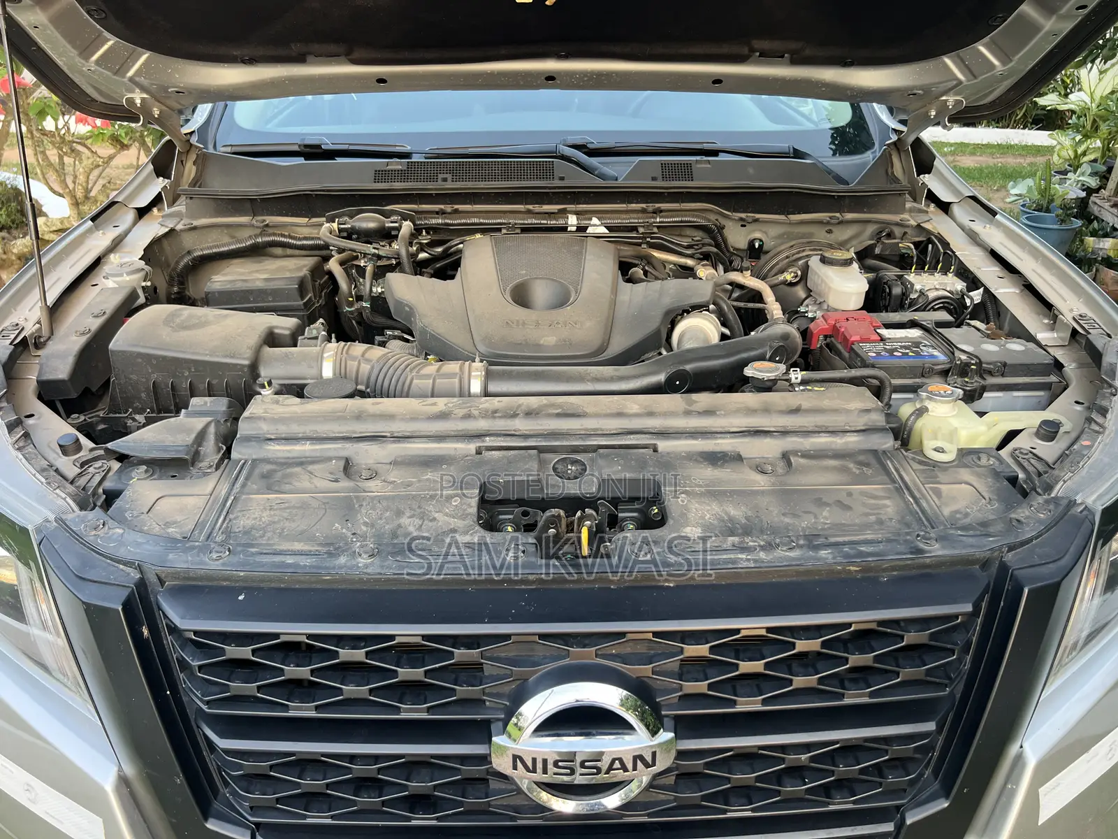 New Nissan Navara 2024 Gray
