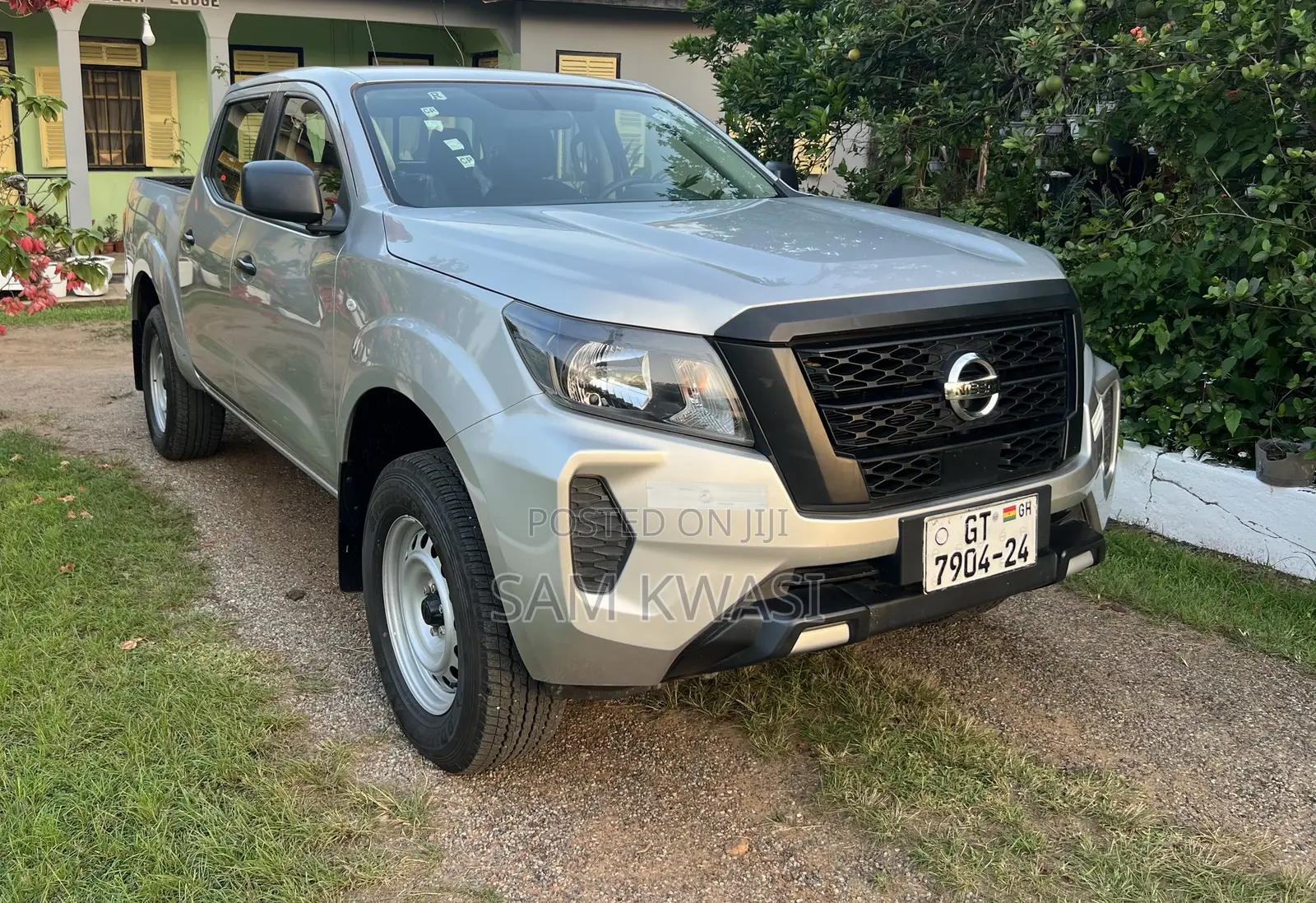 New Nissan Navara 2024 Gray