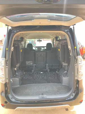 Toyota Voxy 2010 Black