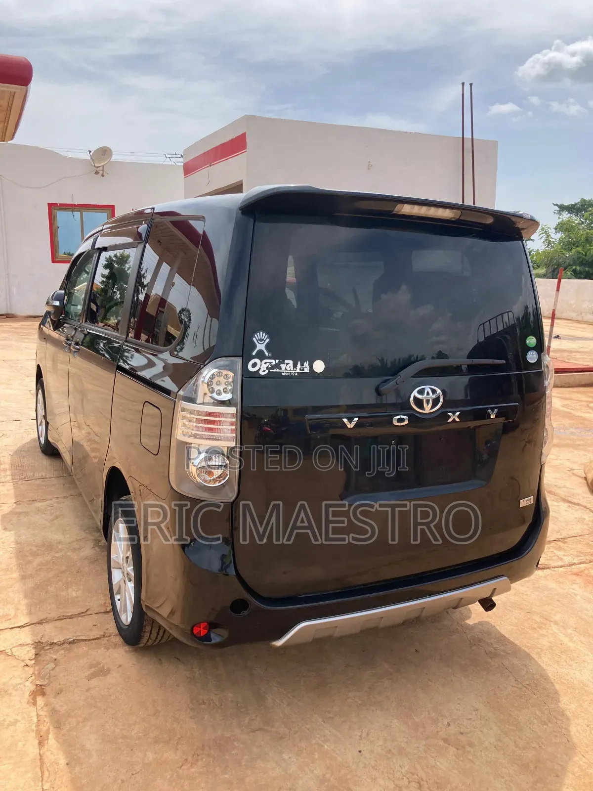 Toyota Voxy 2010 Black