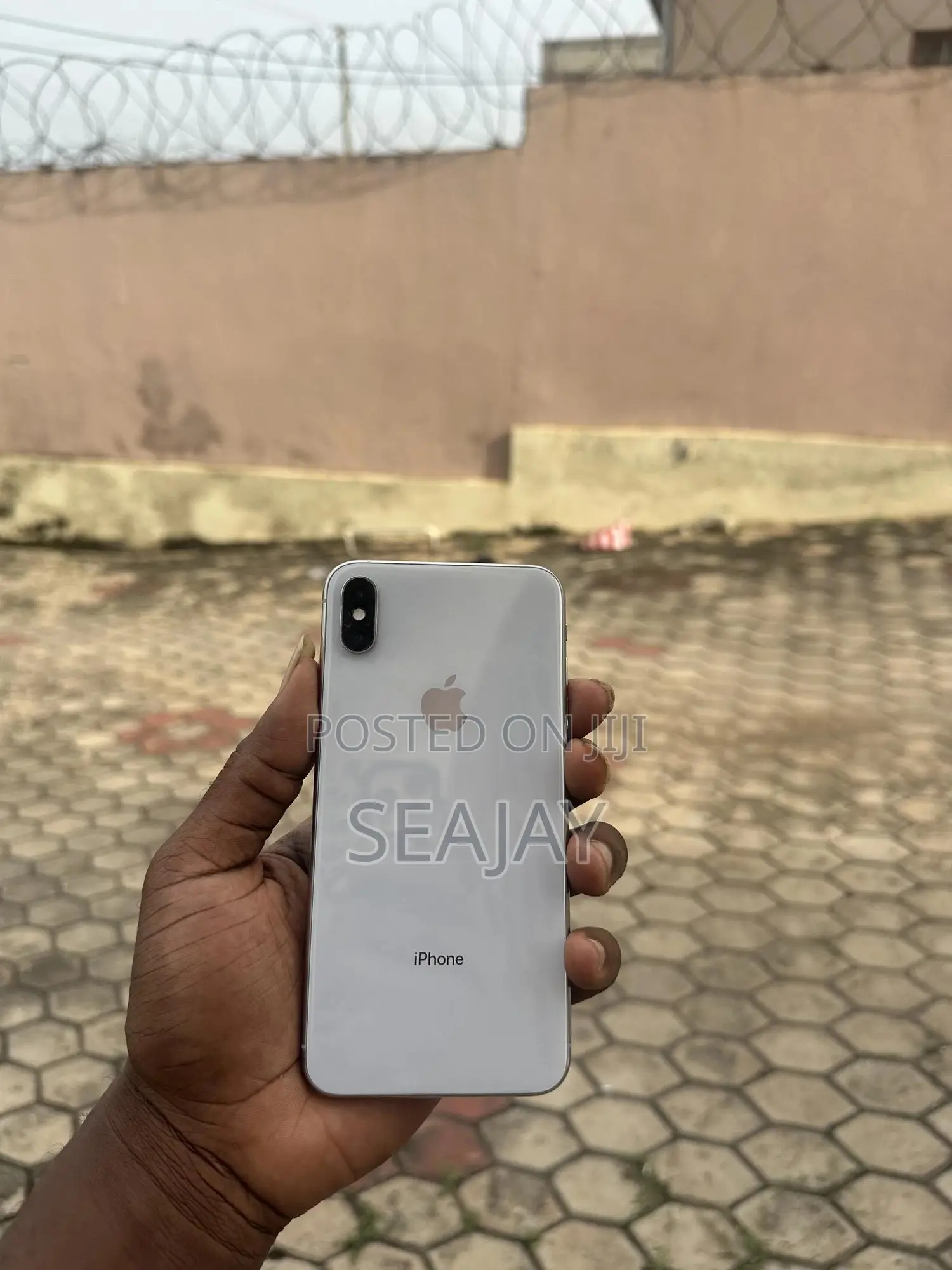 Apple iPhone XS Max 64 GB White