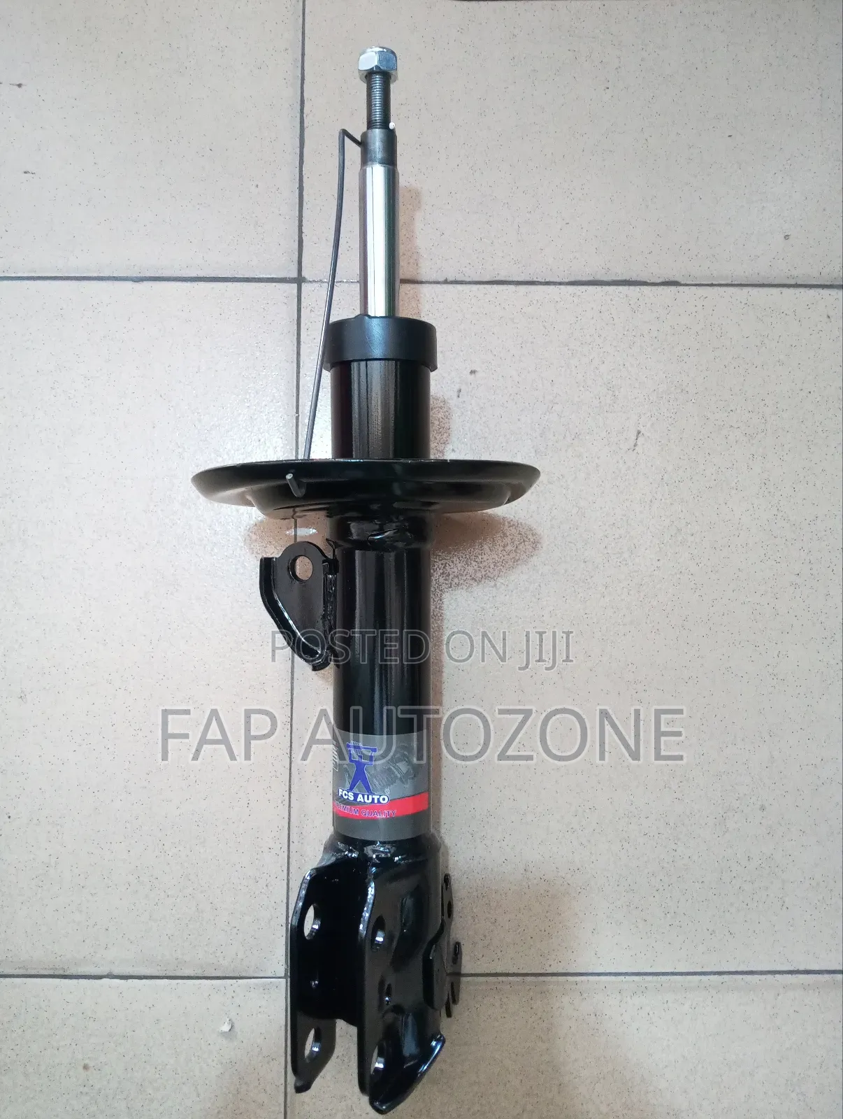0387. Original Toyota Yaris Shock / Strut Absorber Imported From Usa