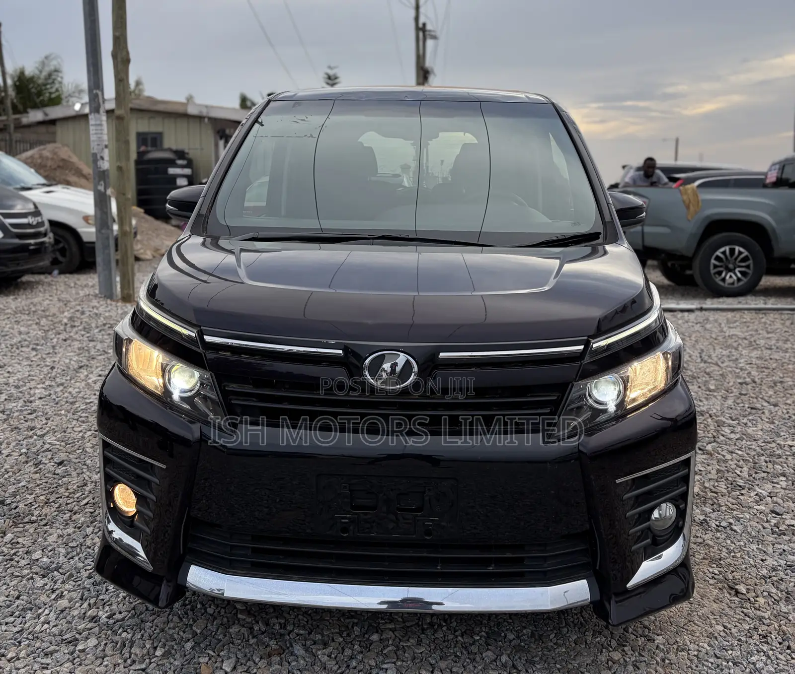 Toyota Voxy 2015 Black
