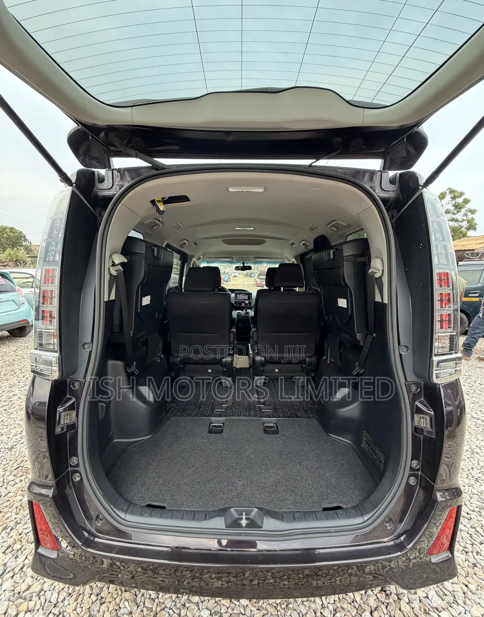 Toyota Voxy 2015 Black