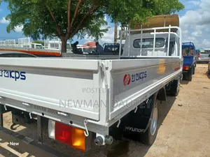 Hyundai Mighty Neat