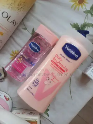 Vaseline Daily Brightening Even Tone Lotion Oil