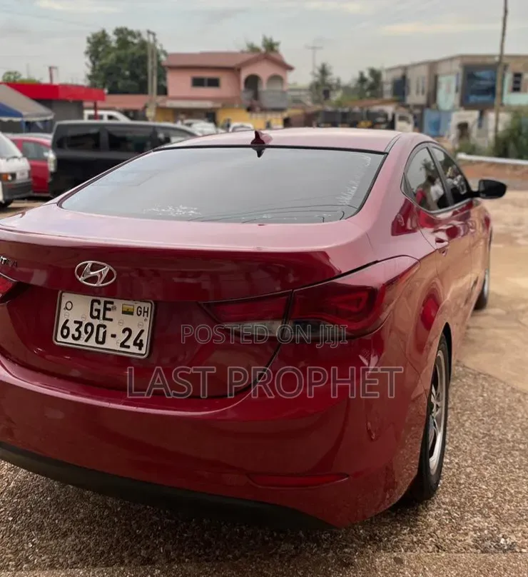 Hyundai Elantra Limited Sedan FWD (1.8L 4cyl 6A) 2016 Red