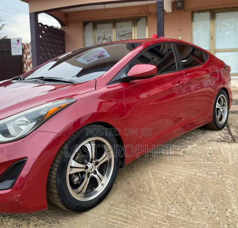 Hyundai Elantra Limited Sedan FWD (1.8L 4cyl 6A) 2016 Red