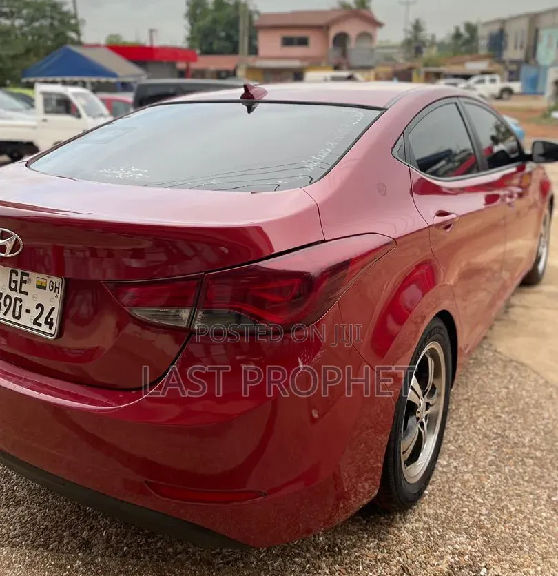 Hyundai Elantra Limited Sedan FWD (1.8L 4cyl 6A) 2016 Red
