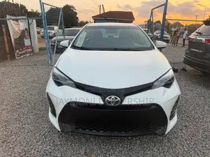 Toyota Corolla 2017 White