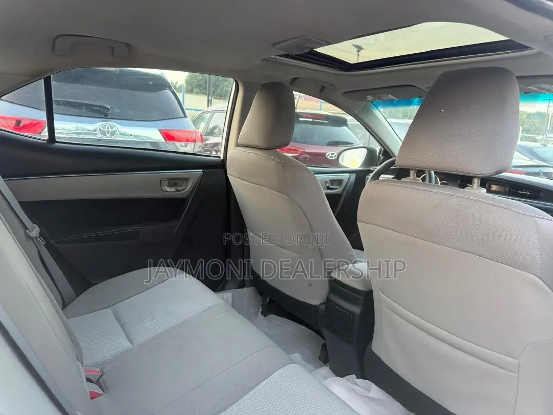 Toyota Corolla 2017 White