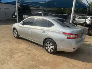 Nissan Sentra 2015 Silver