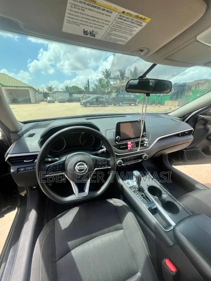 Nissan Altima 2.5 SR 2022 Black