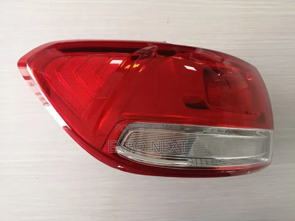 Kia Sorento 2015-2017 Halogen Tail Light Outer Pair
