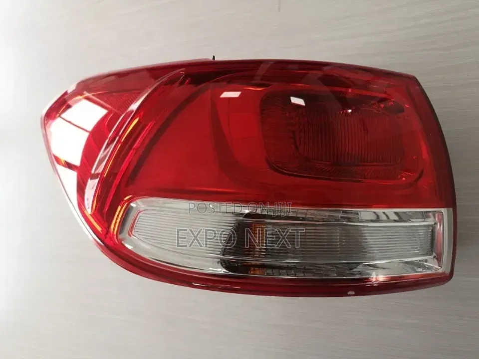 Kia Sorento 2015-2017 Halogen Tail Light Outer Pair