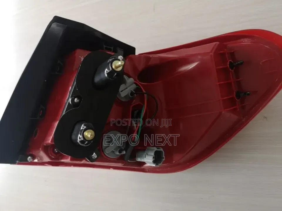 Kia Sorento 2015-2017 Halogen Tail Light Outer Pair