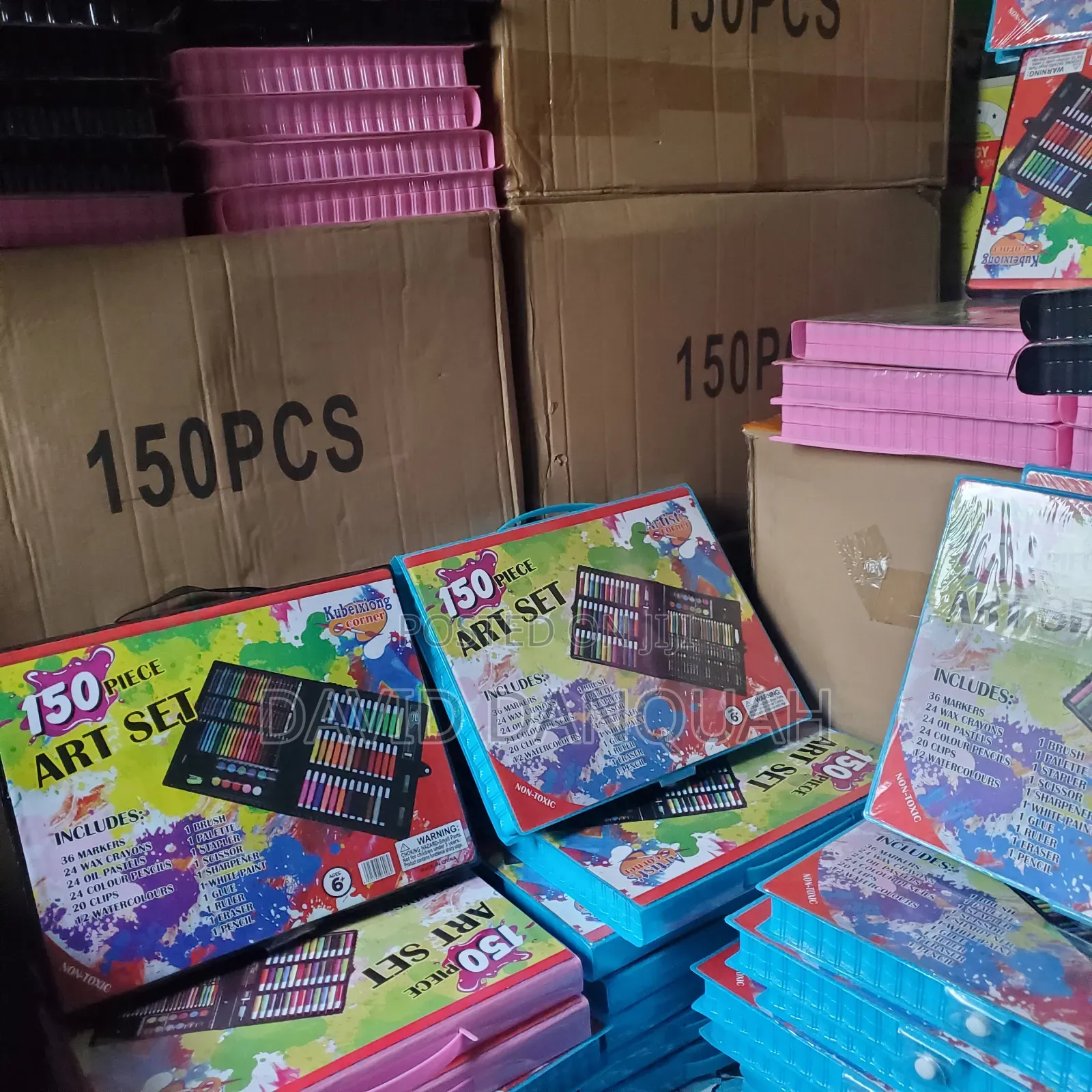 150 Pieces Art Set