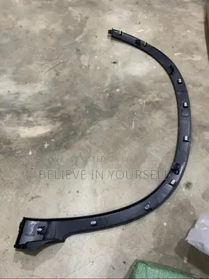 Honda Pilot 2016 2017 2018 2019 2020 2021 2022 Front Fender Moulding