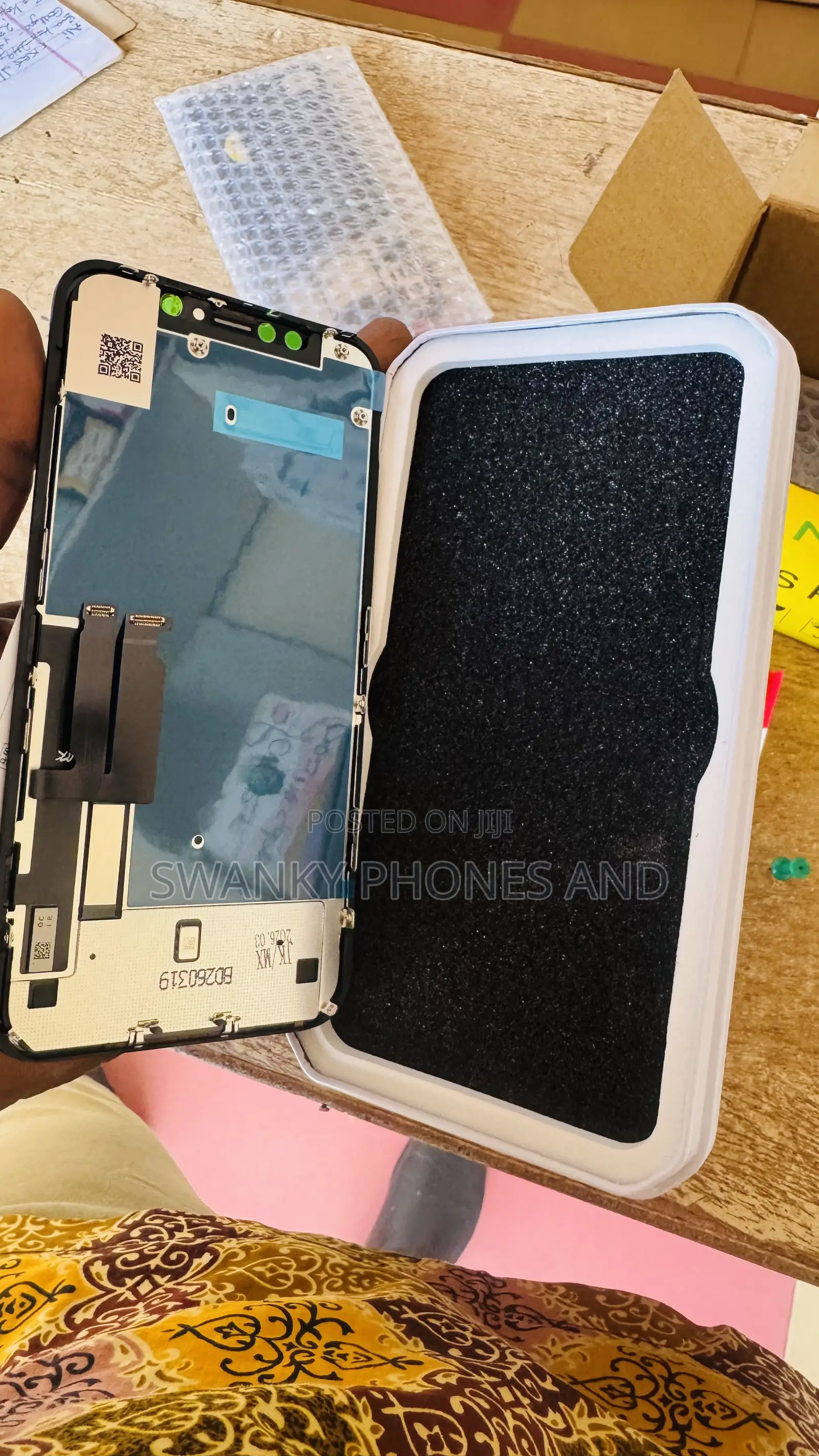 iPhone Screens