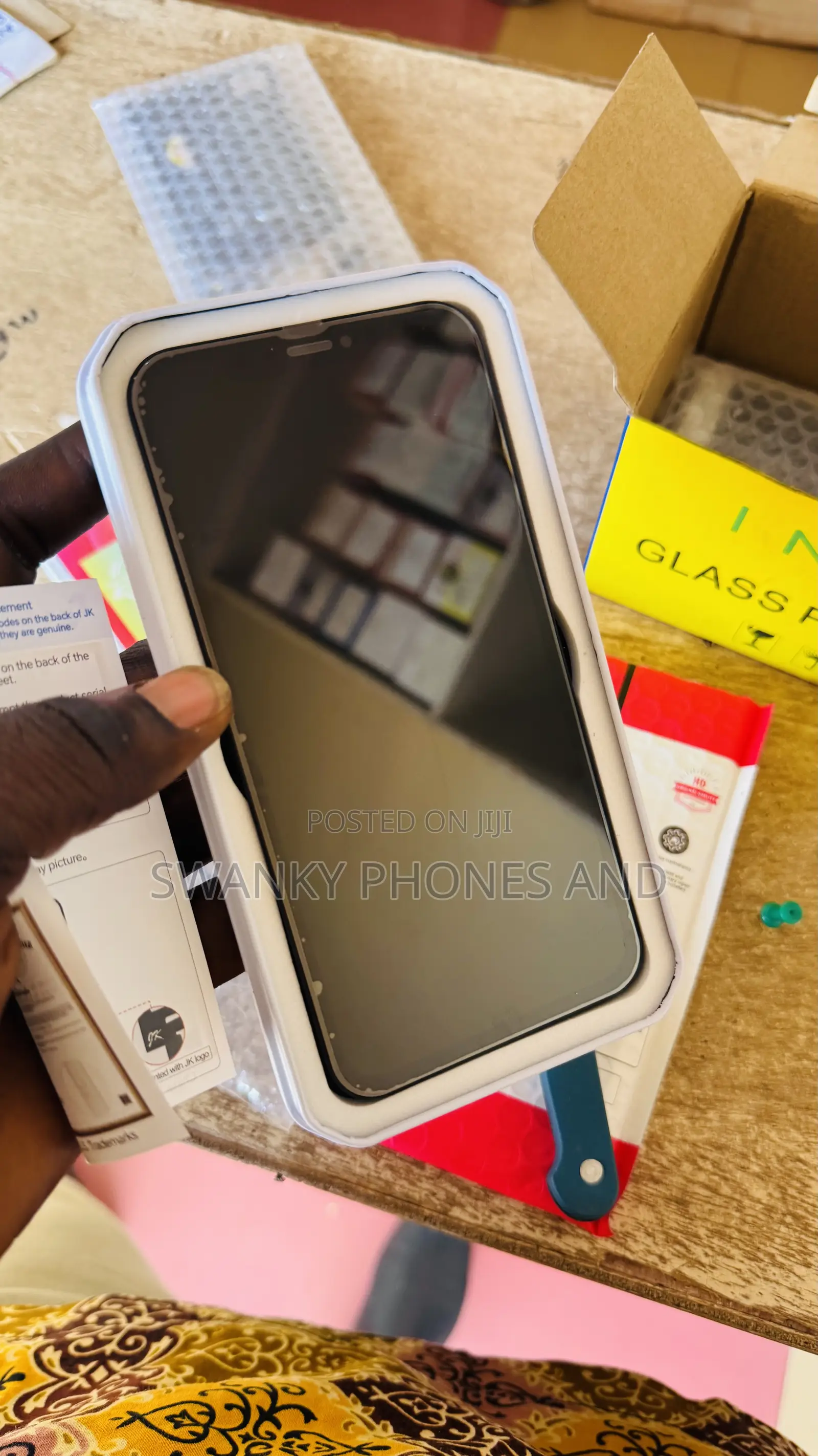iPhone Screens