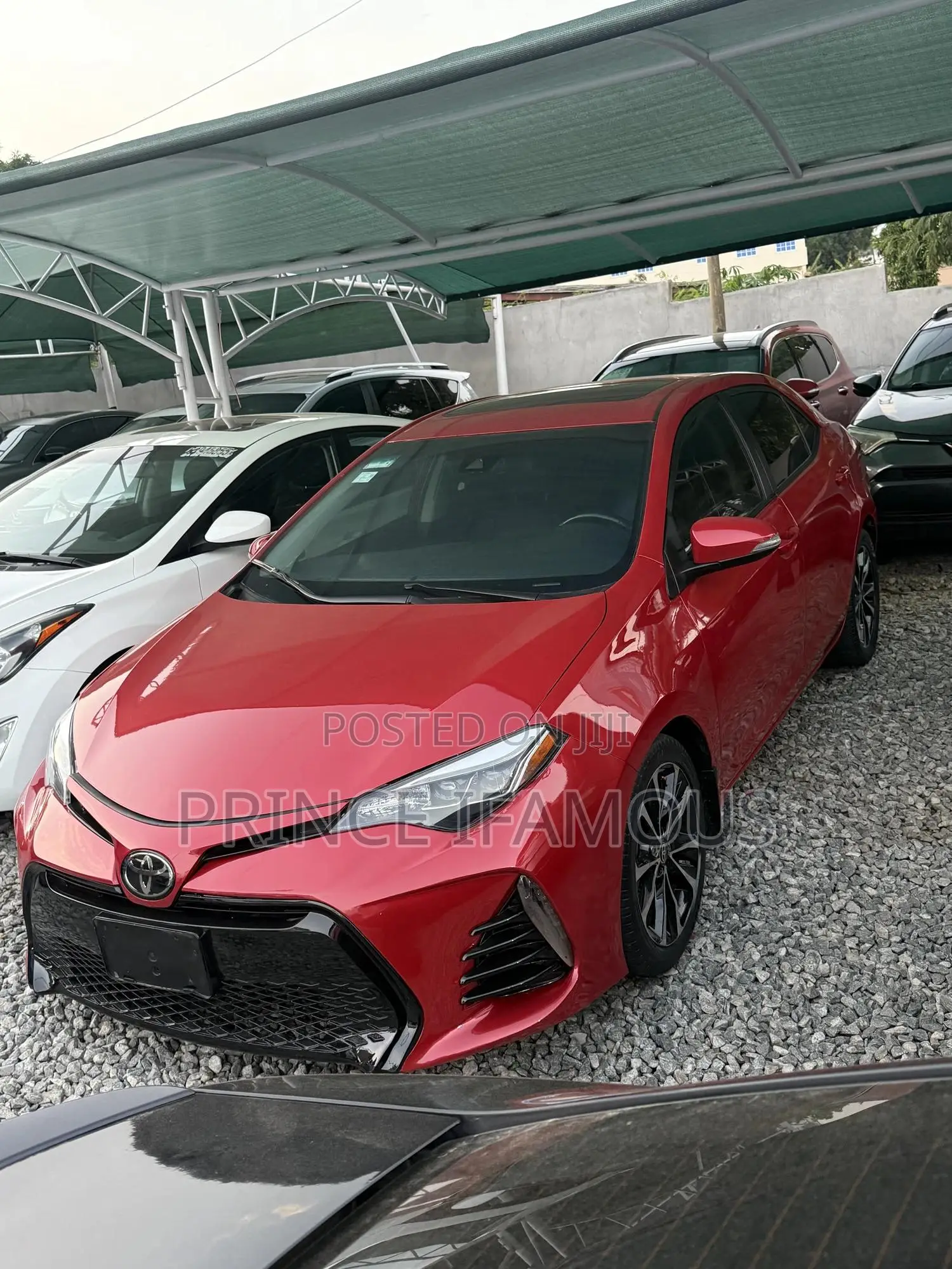 Toyota Corolla XLE (1.8L 4cyl 2A) 2018 Red