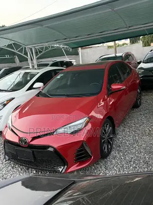 Toyota Corolla XLE (1.8L 4cyl 2A) 2018 Red