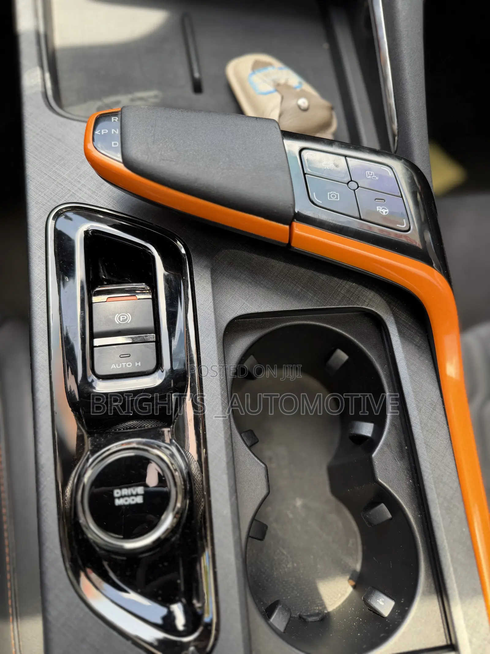 Changan UNI-T 1.5 FWD 2023 Blue