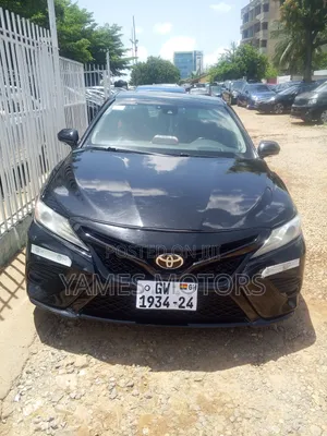 Toyota Camry XSE FWD (2.5L 4cyl 8AM) 2018 Black