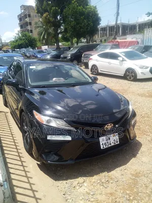 Toyota Camry XSE FWD (2.5L 4cyl 8AM) 2018 Black