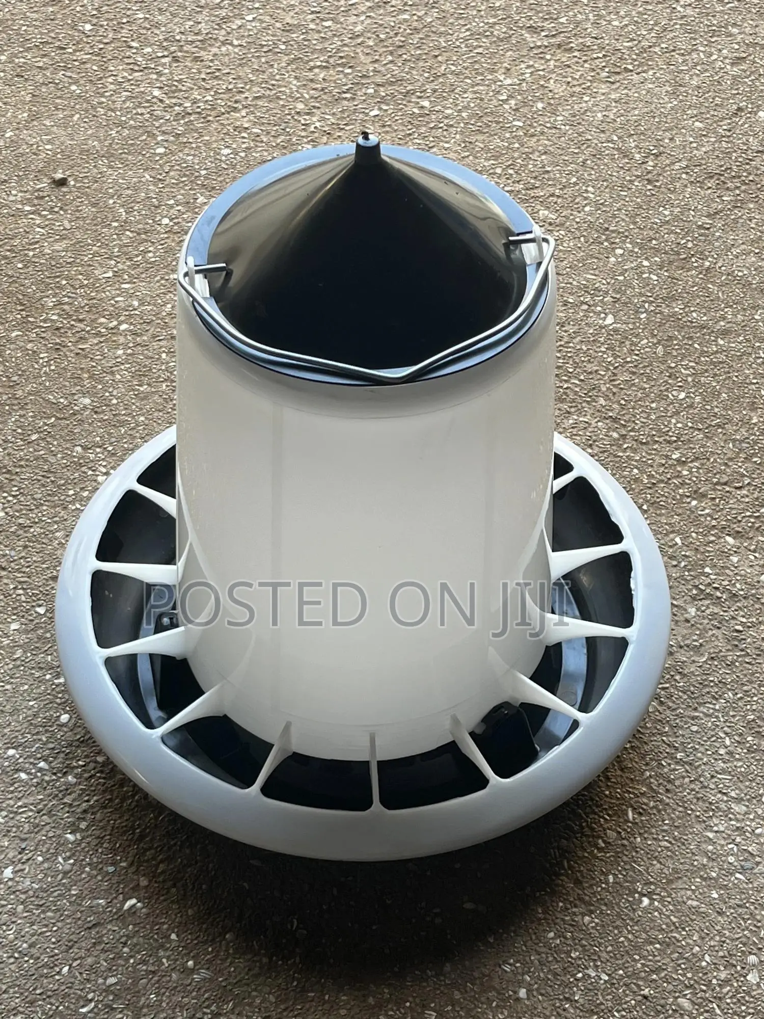 Poultry Feeder