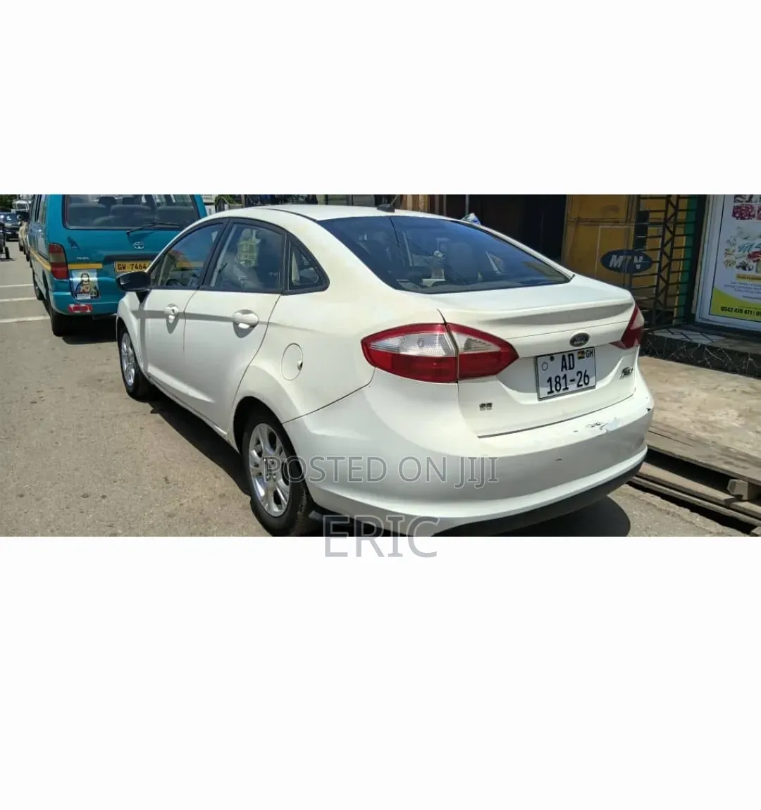 Ford Fiesta SE 4dr Sedan (1.6L 4cyl 5M) 2015 White