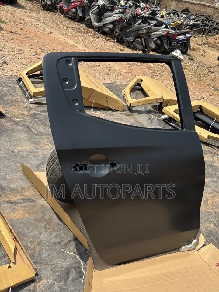 Mitsubishi L200 2015-2019 Back Door Right Side