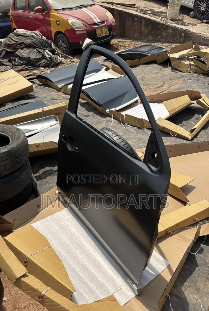 Mitsubishi L200 2015-2019 Back Door Left Side