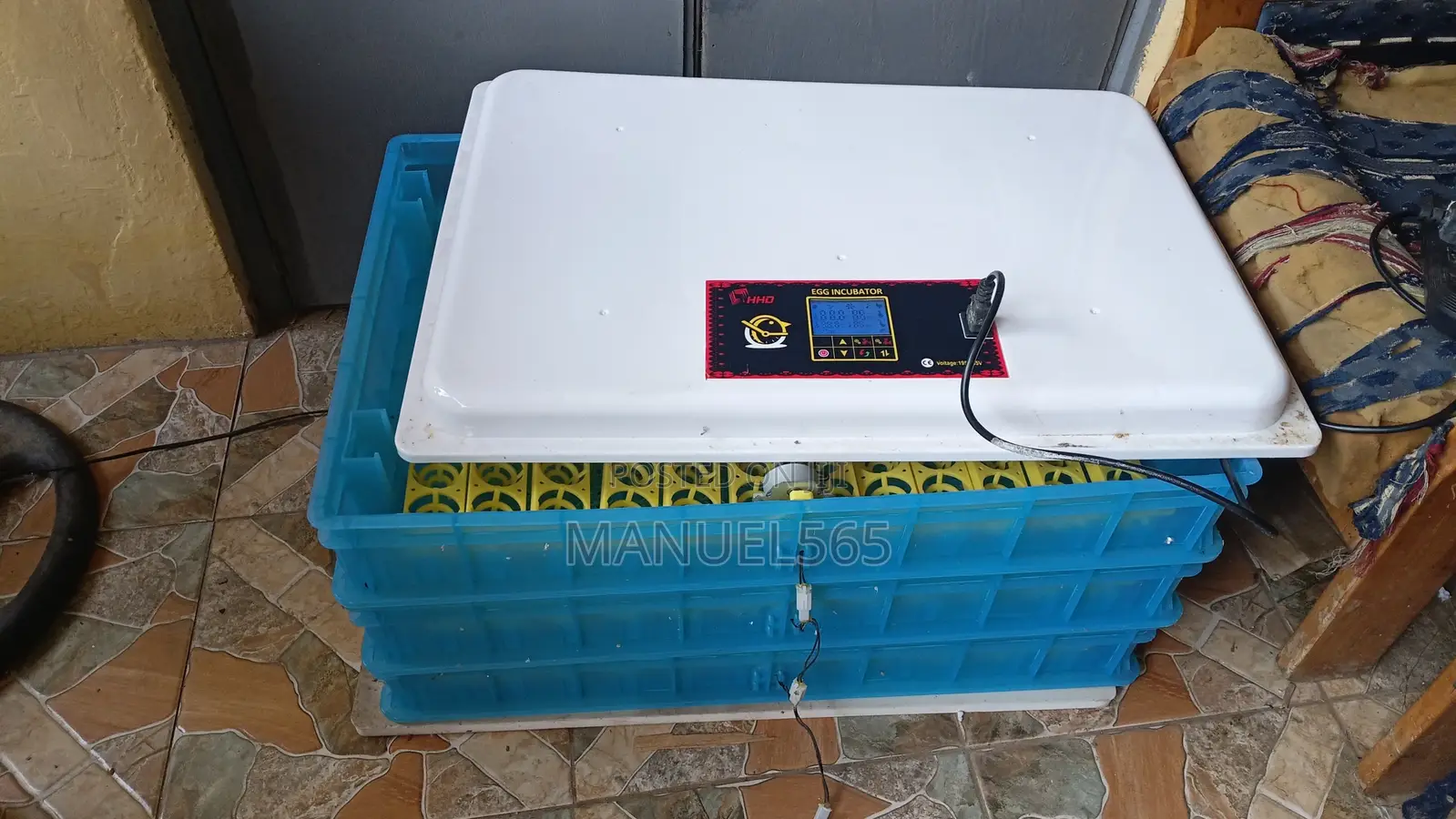 Automatic Incubator